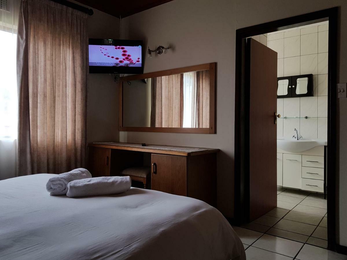 Port Edward Holiday Resort Extérieur photo