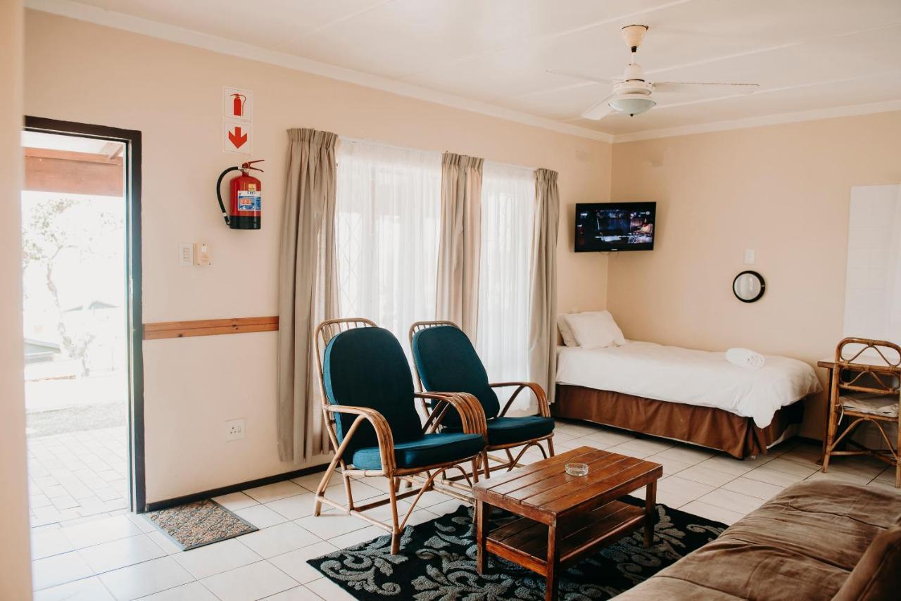 Port Edward Holiday Resort Extérieur photo